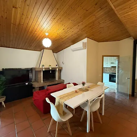 7 Seats, 200 Meters From The Sea